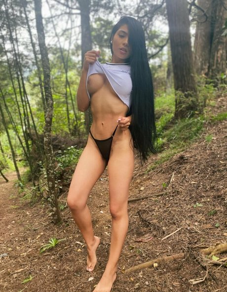 lia morgan perfect model pic