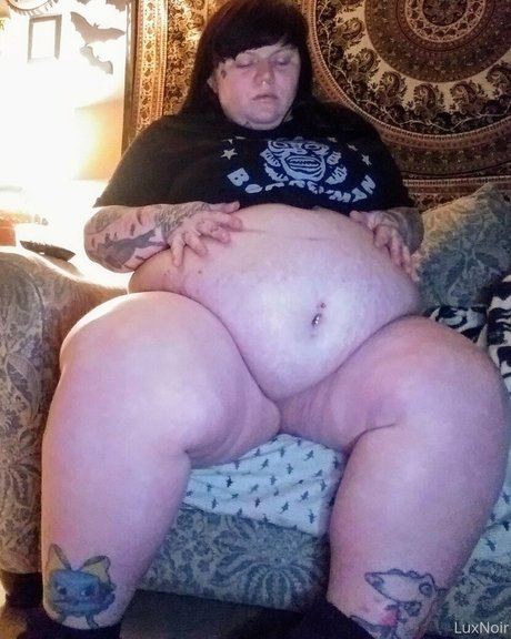 luxurynoir model high quality photos