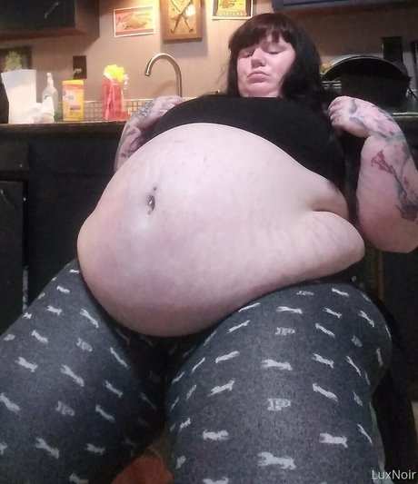 luxurynoir model nude picture