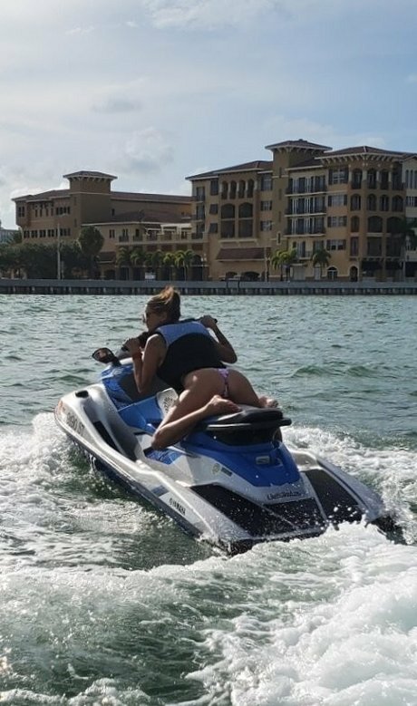 woodsman wife best actress pic