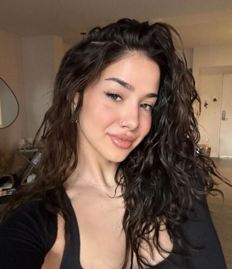 Trppyk sexy pornstar picture