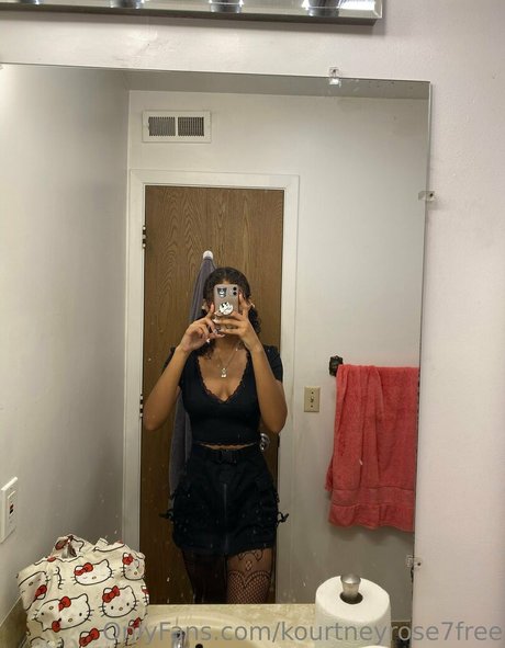 kourtneyrose7free porn star photo