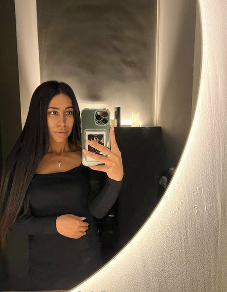 strip nude onlyfans beautiful xxx img