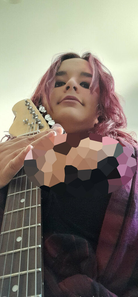 mistresstryss model naked picture