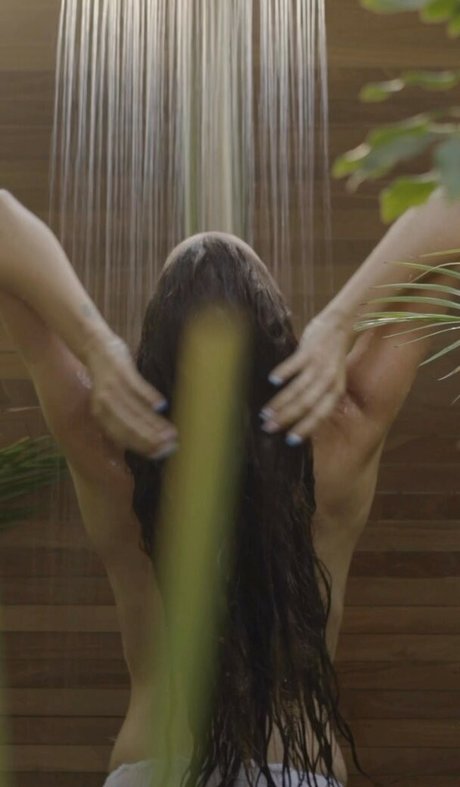 Gal Gvaram perfect actress photos