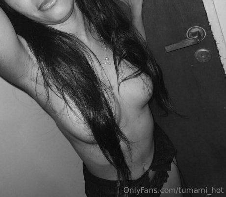 tumami hot model nice gallery