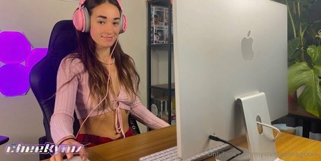 mysteriousmagsxxx pornstar erotic img