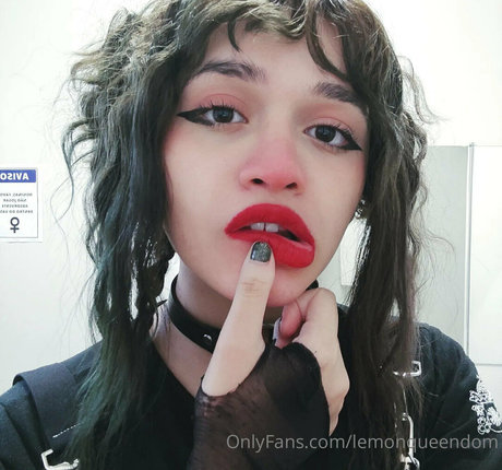 LemonQueendom star porn pictures