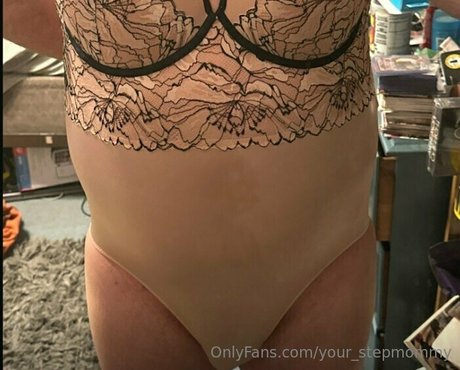 your stepmommy model hot archive