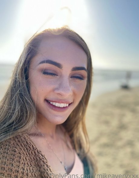 dripping wet pussy onlyfans naked pics