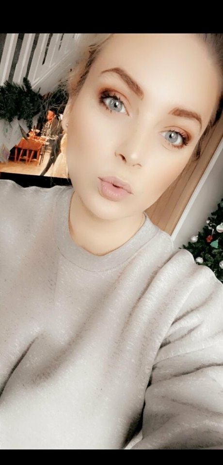 skyemoore high quality actress archive