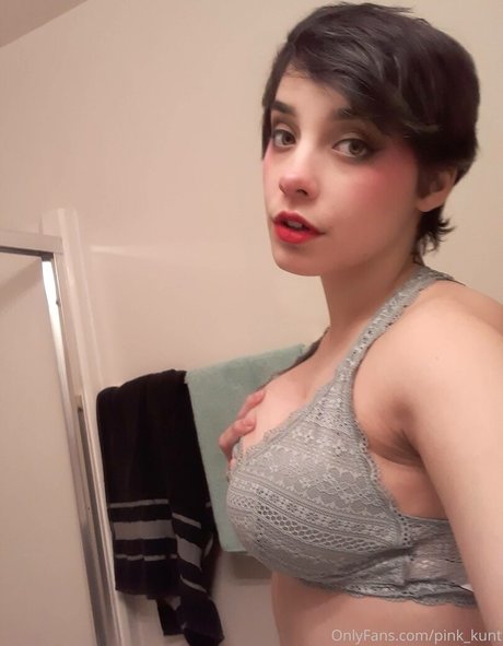 curvy redhead onlyfans exclusive images