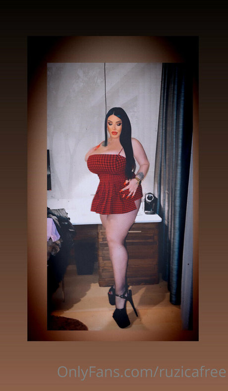 feet slave onlyfans sexy pics