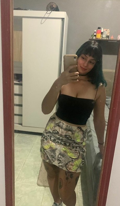 busty mom onlyfans hot nude photos