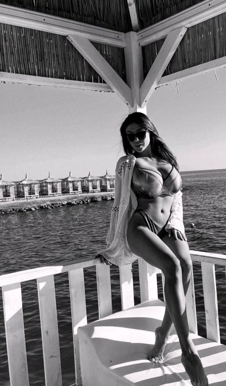 shemale outdoor onlyfans hot sexy gallery