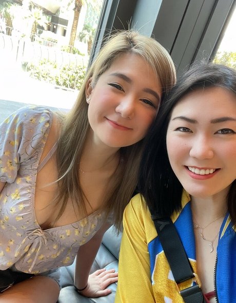 beccatilts art star gallery