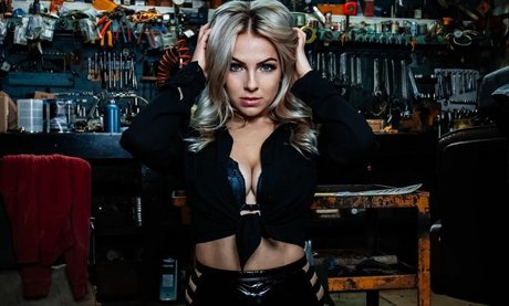 Yourfavblondexxx free pornstar photos