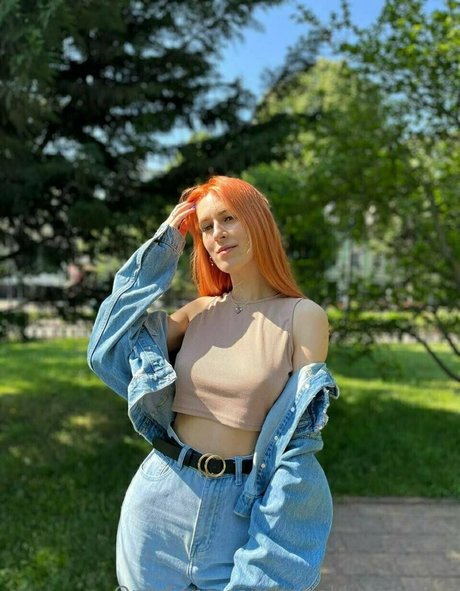 rebekka red fox pretty star picture