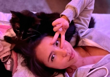 sincerelyxjade free pretty actress pics