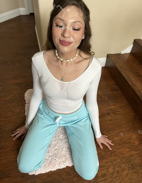 Annablossom model adult pics