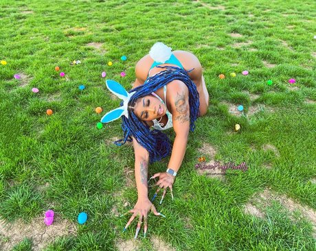 phattgirlcoco hot actress pics