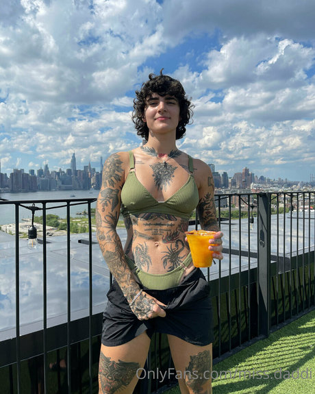 yourfavoritetomboy pretty actress photos