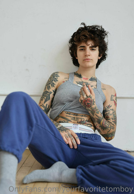 yourfavoritetomboy model perfect picture