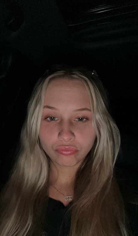 butterfliesnkisses erotic model picture