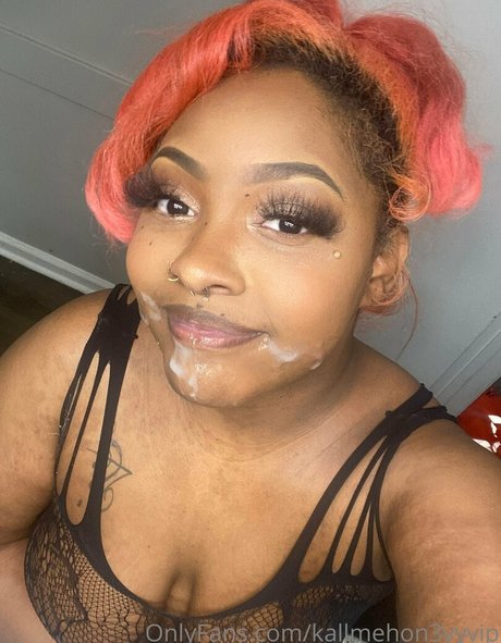 walkngenocide hot star pictures