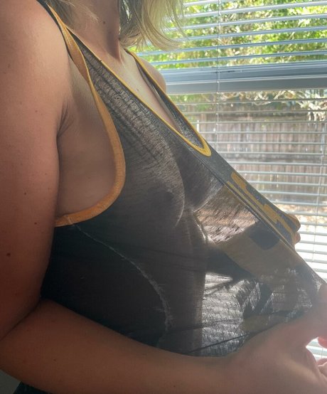 Mshoneyjoclark nude star picture