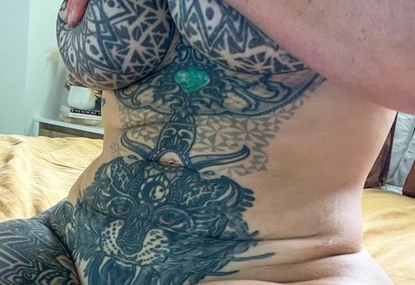 Summer Mcinerney hd pornstar pic