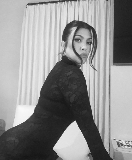 mature fake tits onlyfans art porn pictures