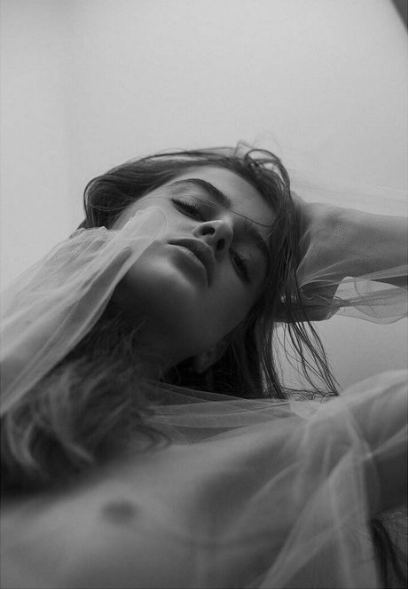 Ichelle Streekstra pornographic model image