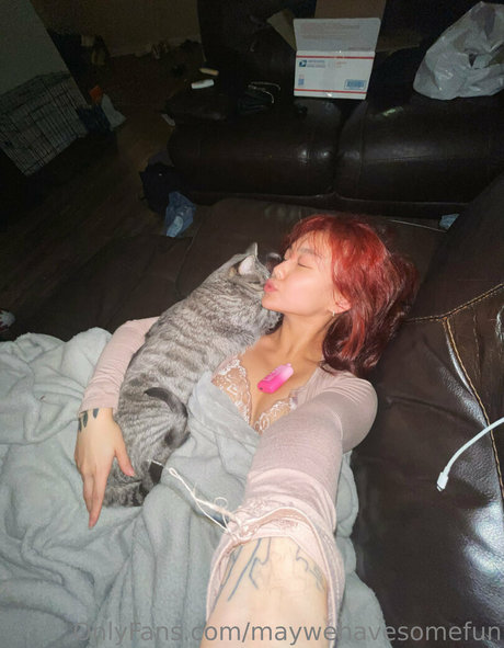 maywehavesomefun nude actress photo