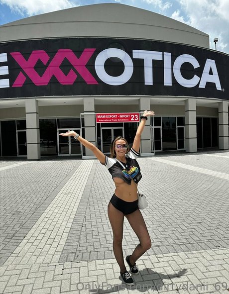 dirtydanii 69 sex model galleries