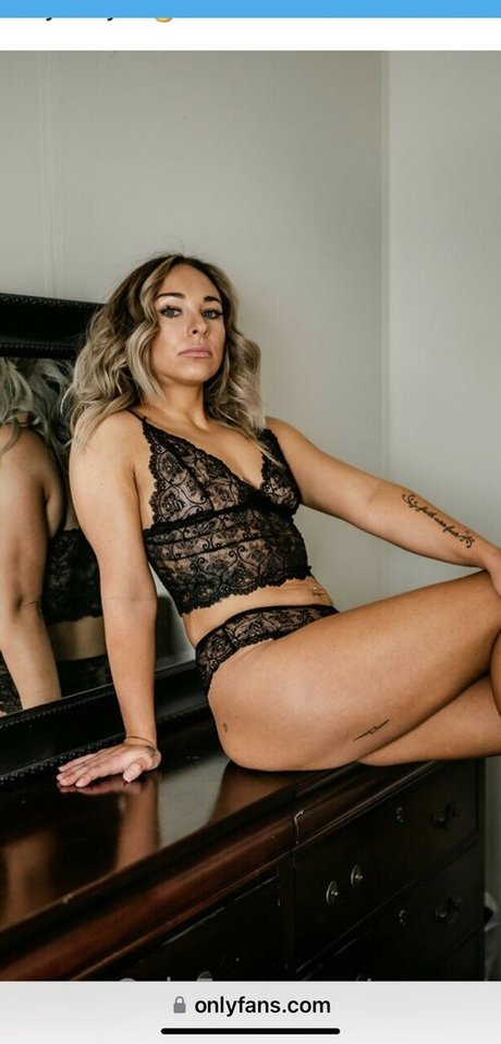 Macy Nicole Waker model art archive