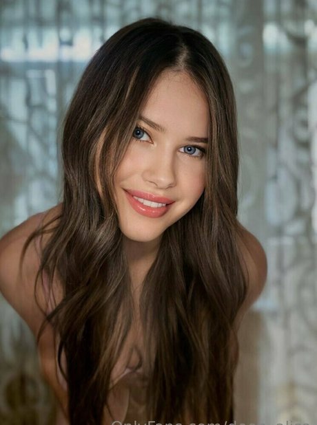 skinny blonde onlyfans hot sexy galleries