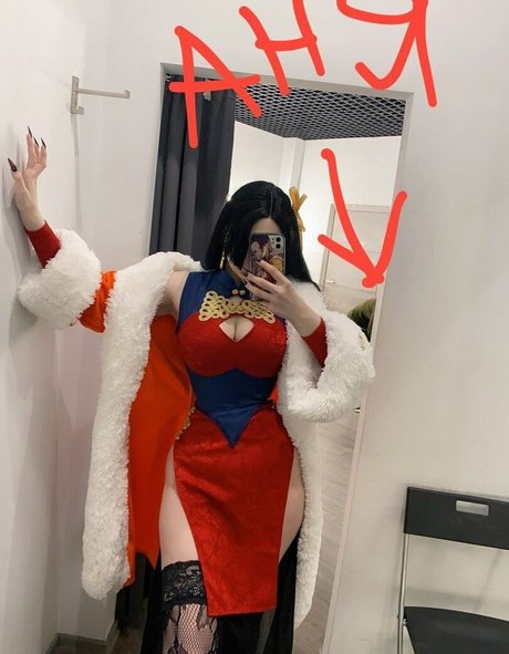 mia green tea sexy model picture