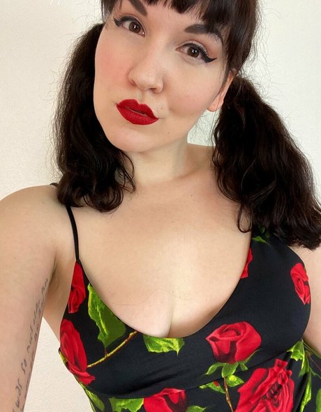 goth trans onlyfans nudes photos