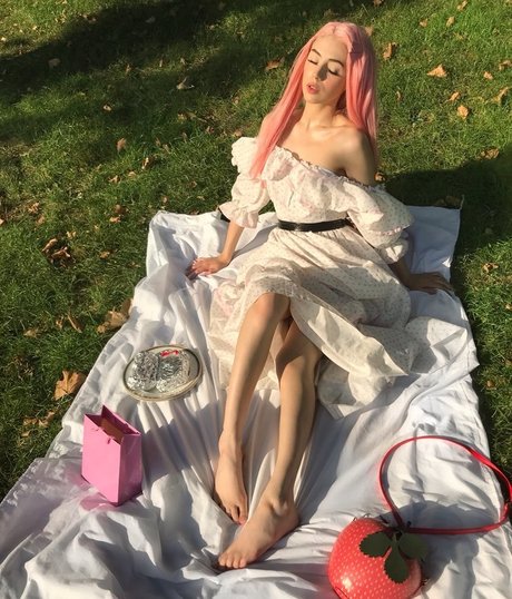 Mina Bell star perfect img