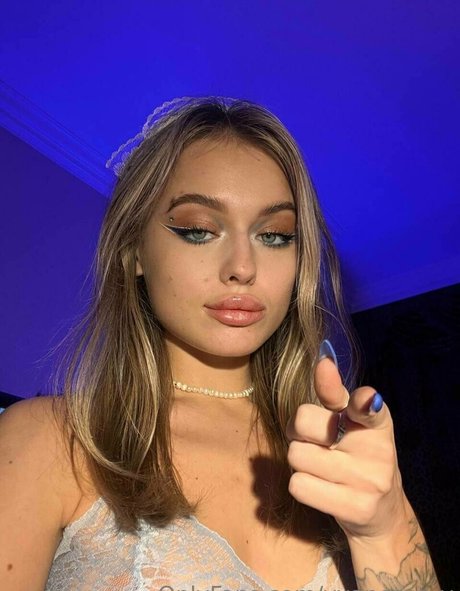 vvanessa v nude pornstar galleries