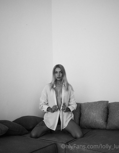 mature asian onlyfans beautiful nude photo