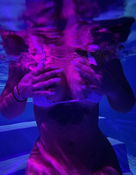 Jeeniibm sexy star photos