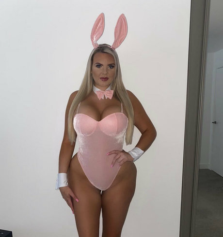 ebony cumshot onlyfans hot nude images