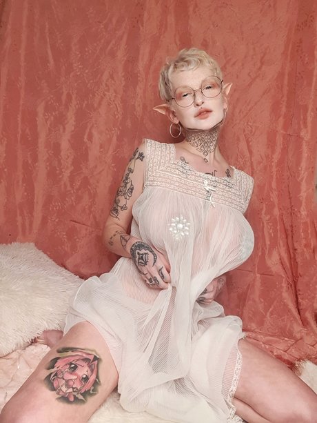 Nausicaa Rondina_ hd model pic