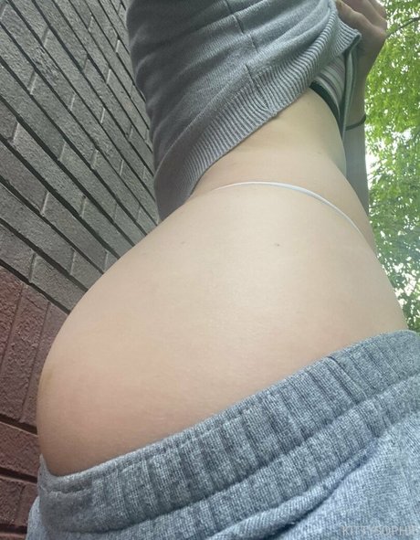 KittySophie pornographic model pic