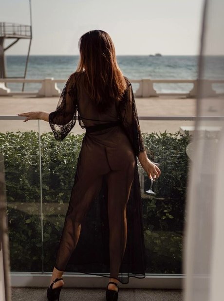 g cup tits onlyfans erotic image