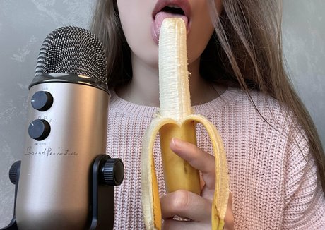 blowjob brunette onlyfans hd photos