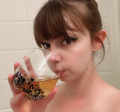 Lollipop Heidi sexy star pictures