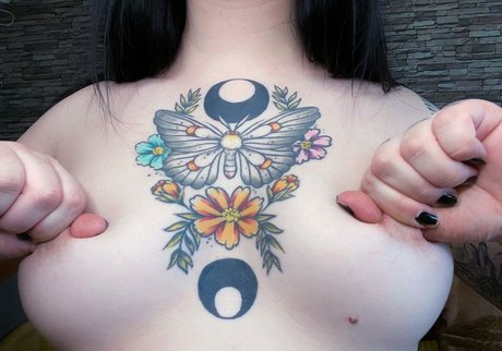 Marysaccharine nudes star image